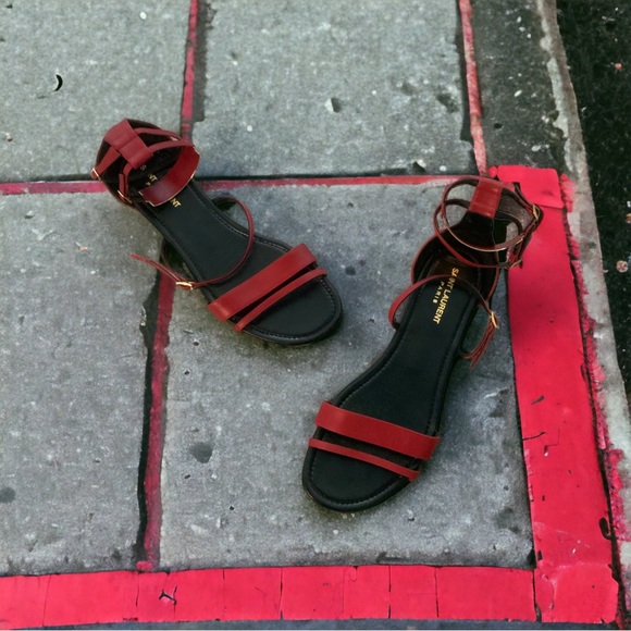 Saint Laurent Janis Gladiator Sandal Flats Size 40.5 $895 - Picture 2 of 8